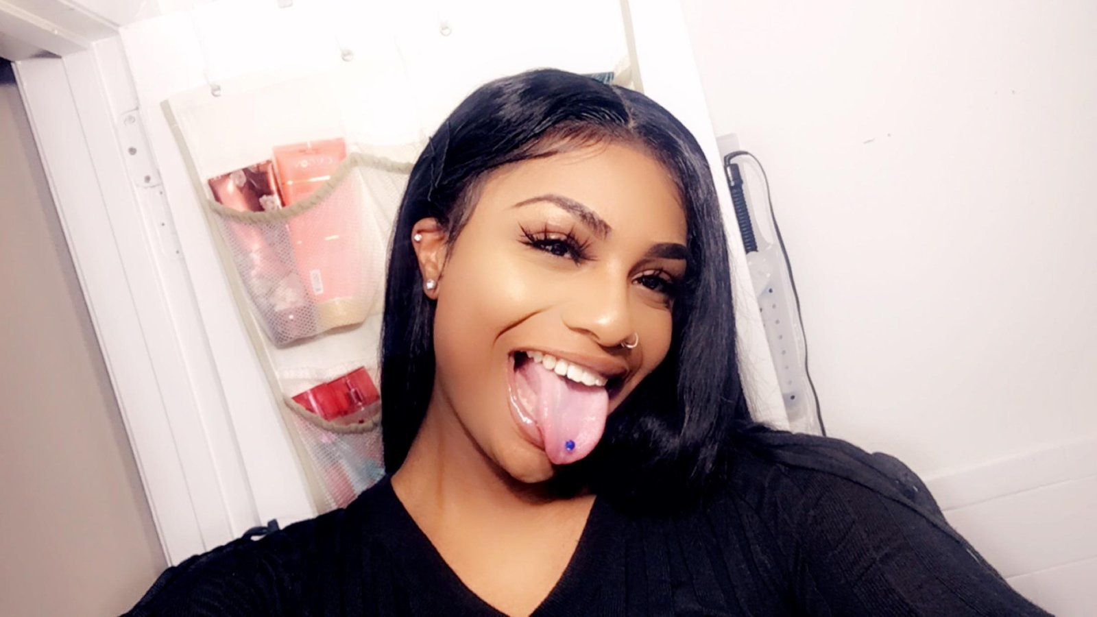 tongue piercing Delhi escorts