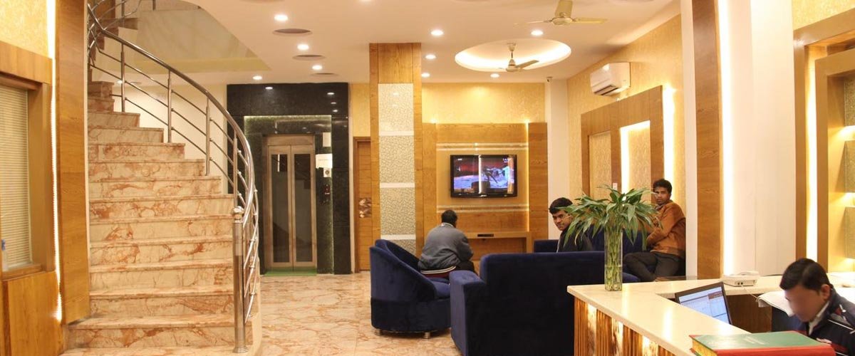 escort in hotel Golden Oasis