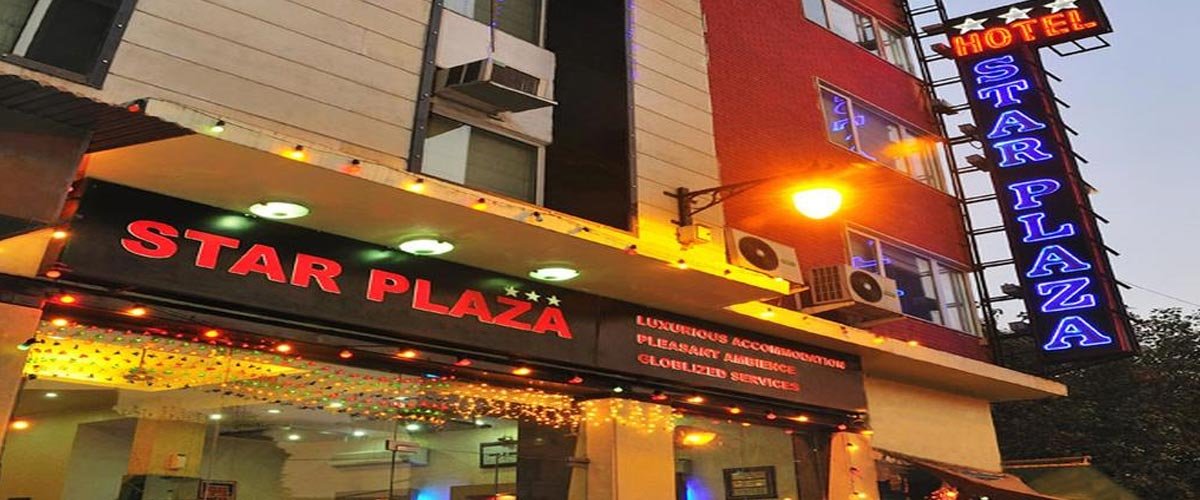 escort in hotel Star Plaza