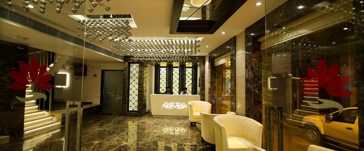 escort in hotel Prime