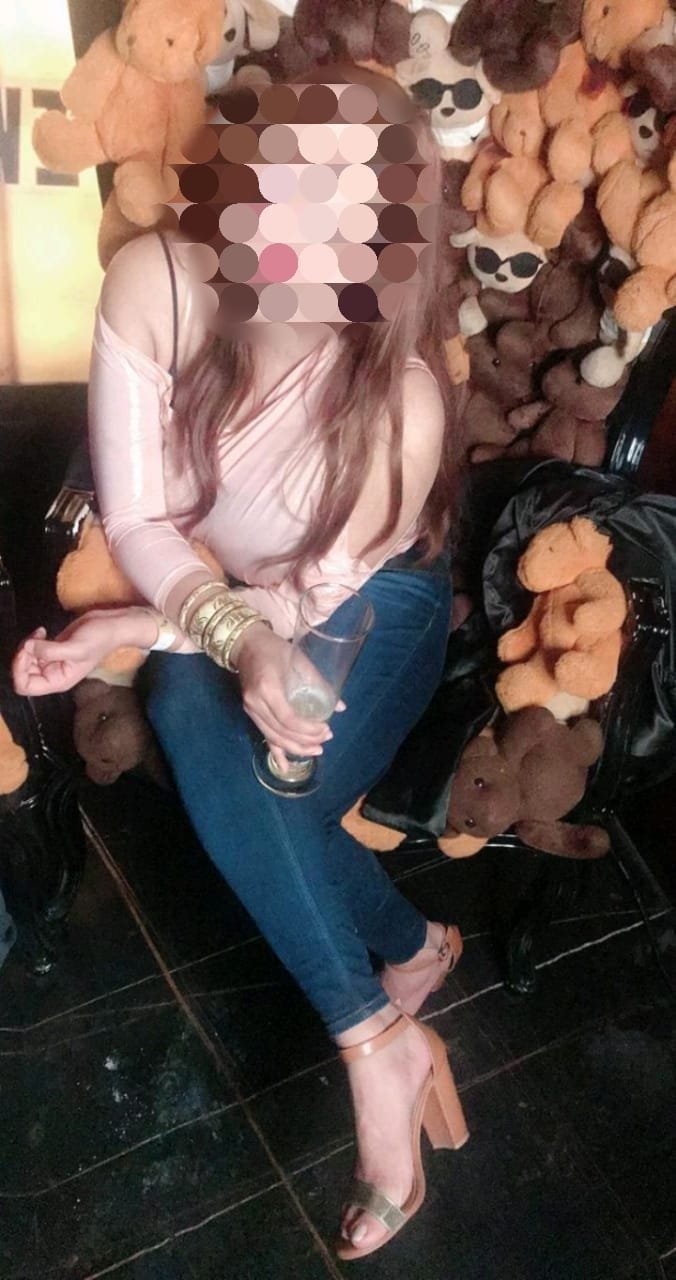 Kashvi Golden Shower Escort
