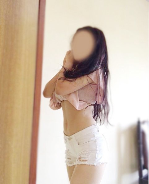 Yoshita Model Escort